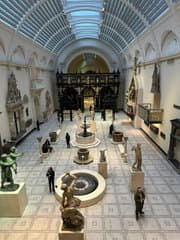 Lola55dlm's tweet photo. Feeling like a masterpiece after my National Gallery visit! 🎨 So many incredible works of art to admire and be inspired by. Who knew art could be this fun. https://t.co/0E7Qn9ZNZB