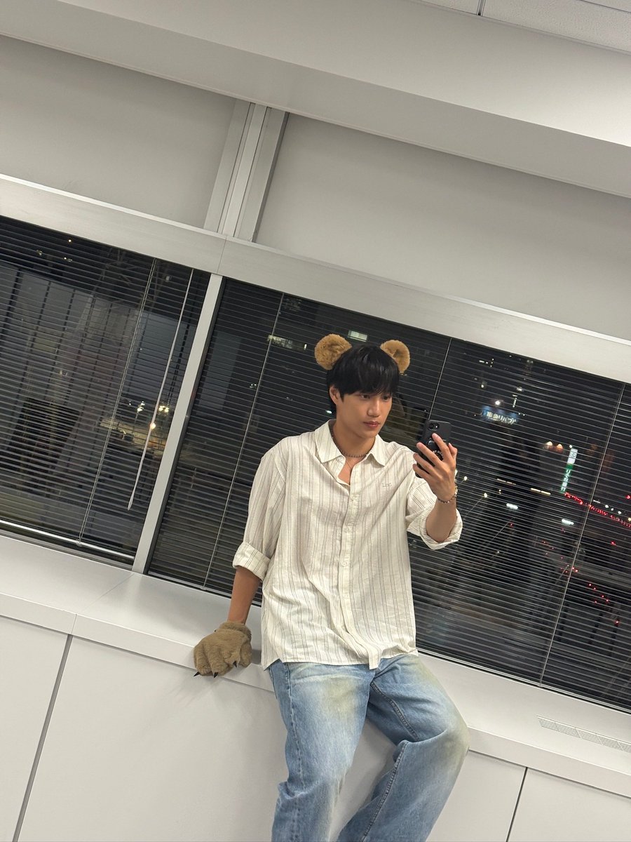 zkdlindaily's tweet image. [💭]