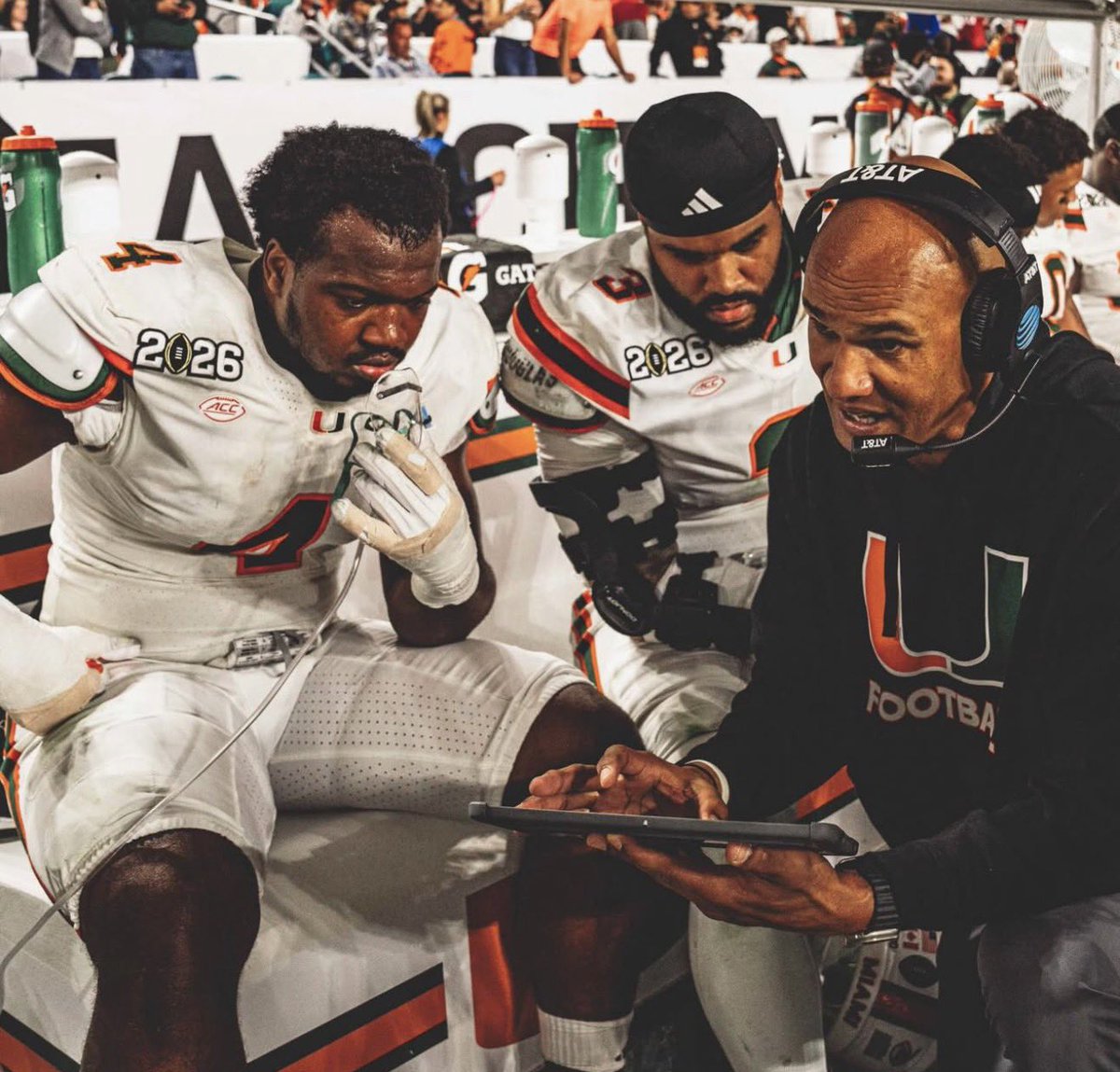 WillManso's tweet image. What a great pic from Akheem Mesidor’s instagram page that he posted. That duo of him and Rueben Bain Jr will go down as an all-time great at UM. And JT is a big reason for their development. What a season!