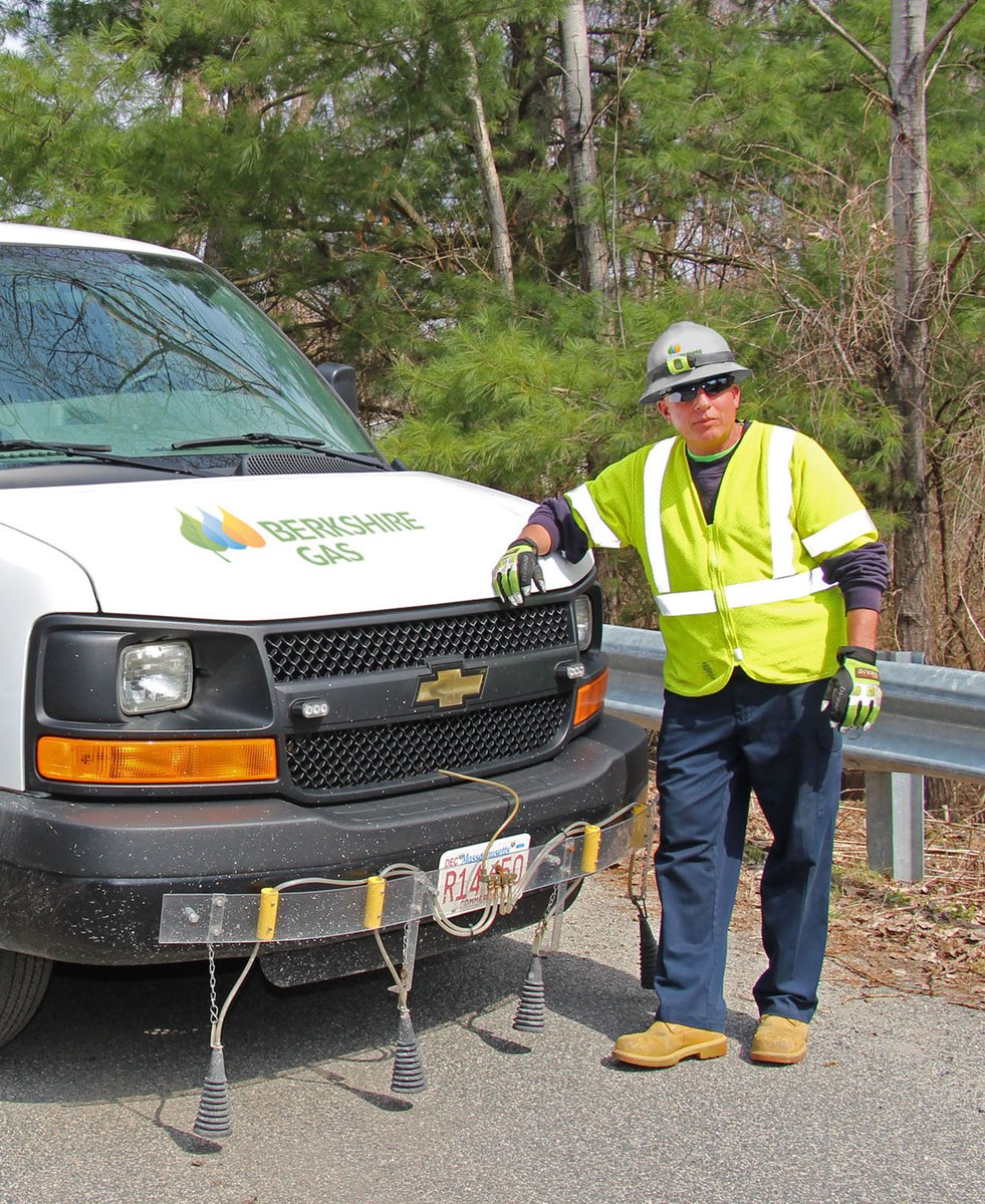 NEW UPDATE: Berkshire Gas crews restored service for all customers we could reach today. If your gas is still out, we need access to your meter and gas appliances to complete restoration. Call Customer Care: 800-292-5012.