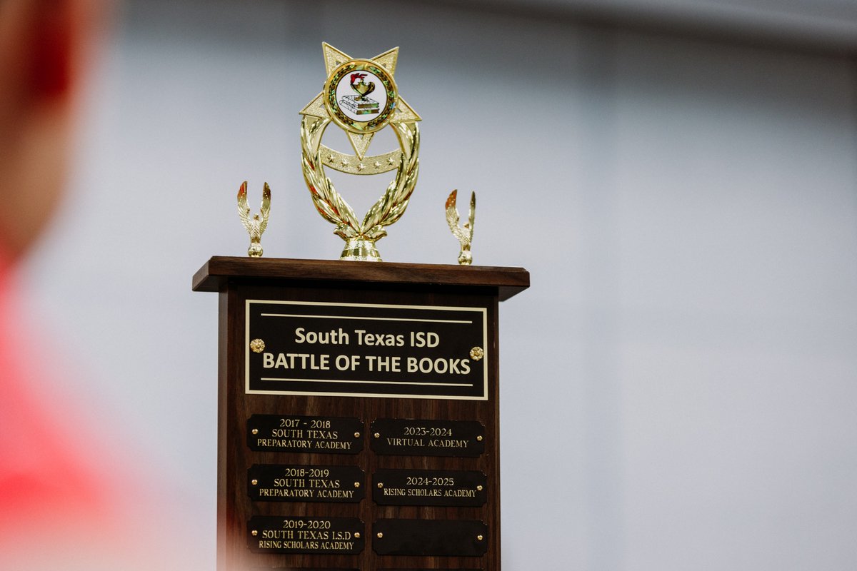 STISD Battle of the Books Champions:
🏆 Middle School: Preparatory Academy
🏆 High School: Science Academy

Huge thanks to our librarians and sponsors for an awesome day of competition. Congrats to all teams!