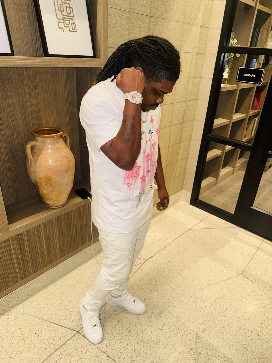 Mookfamous6's tweet photo. 🖤 https://t.co/5tpefr18gp
