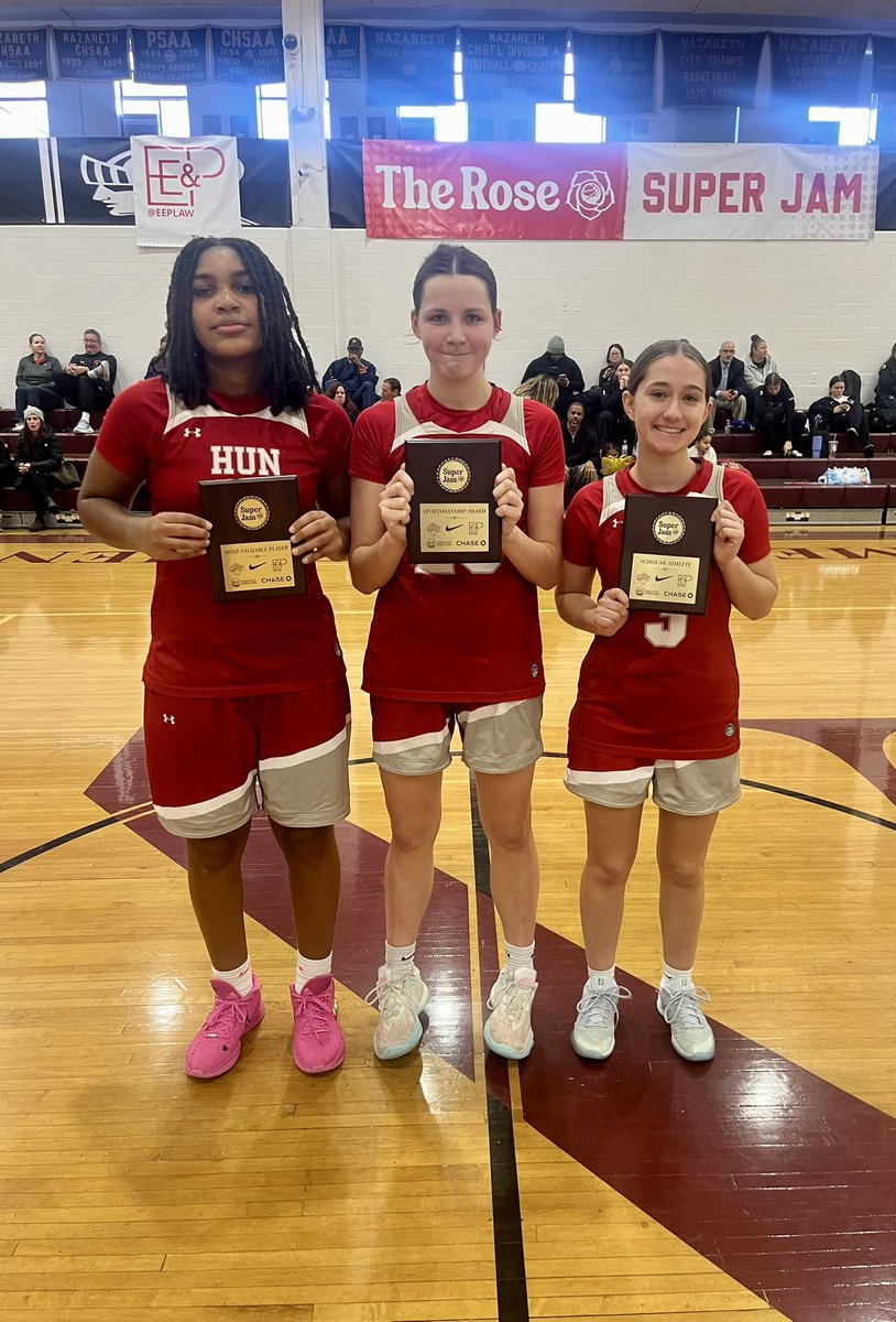 HunGirlsBball's tweet photo. Recap of our weekend at @RoseClassic Super Jam. Congrats to awardees Maite Cattaneo (Scholar Athlete), Mary Tresler (Sportsmanship), and Jayla Williams (MVP)! 

#HerAtHun #HunStrong #HUNgry #OnTheHUNt #girlsbasketball https://t.co/LA2uCJtlDc