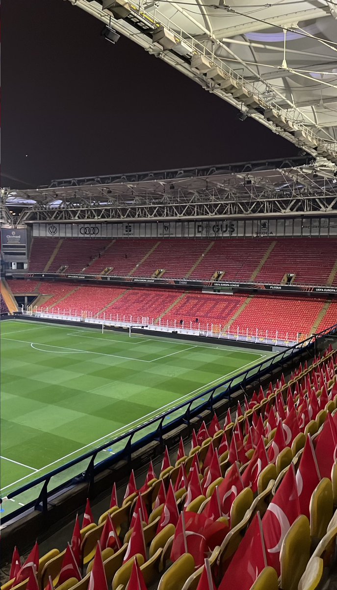 AllezFener's tweet photo. 02:05 📍Kadıköy https://t.co/KYWvgohDoP