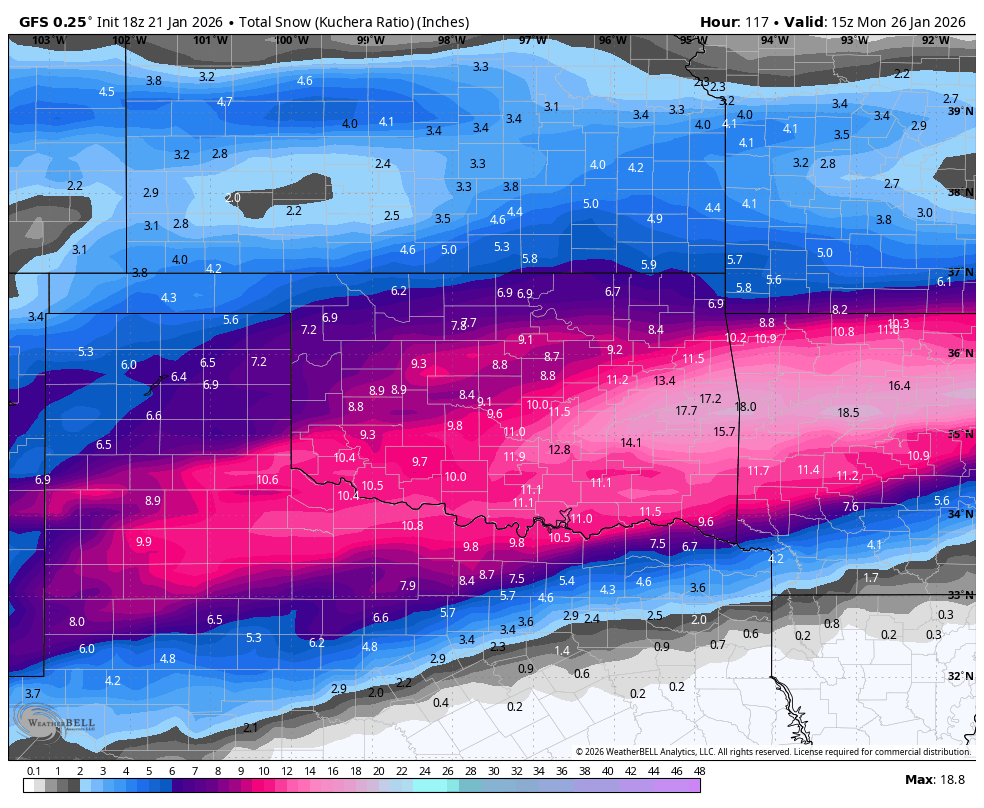 DerekHodgesWx's tweet image. [1/21/26 5 PM]: Snow totals keep rising. The "low end" forecast is now 8-10" with the mid range around a foot, and the "high end" models showing 16-18" in northeast OK.

I think a reasonable forecast would be 8-12" at this point for northeast OK. #okwx