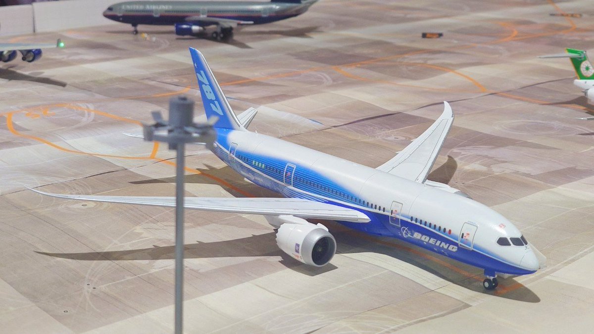 旅客機プラモフェス tweet media