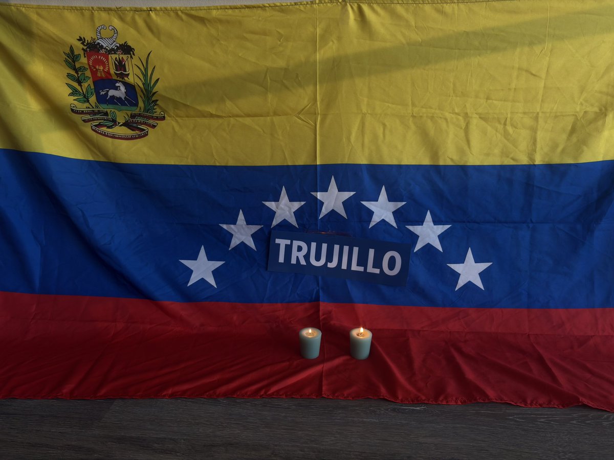 Hoy encendemos una luz por quienes siguen en la oscuridad de la injusticia.
Una vela alzada es esperanza, es memoria, es exigencia.

Desde donde estemos, seguimos alzando la voz ✨🕯️
#UnaLuzPorVenezuela
#LibertadParaLosPresosPolíticos
#QueSeanTodos