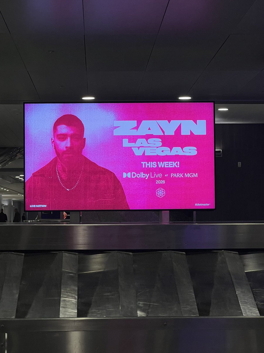 winnersoshi's tweet photo. In Vegas for @zaynmalik! 💗🎰 #ZAYNinVEGAS https://t.co/0fLAxJhA8C