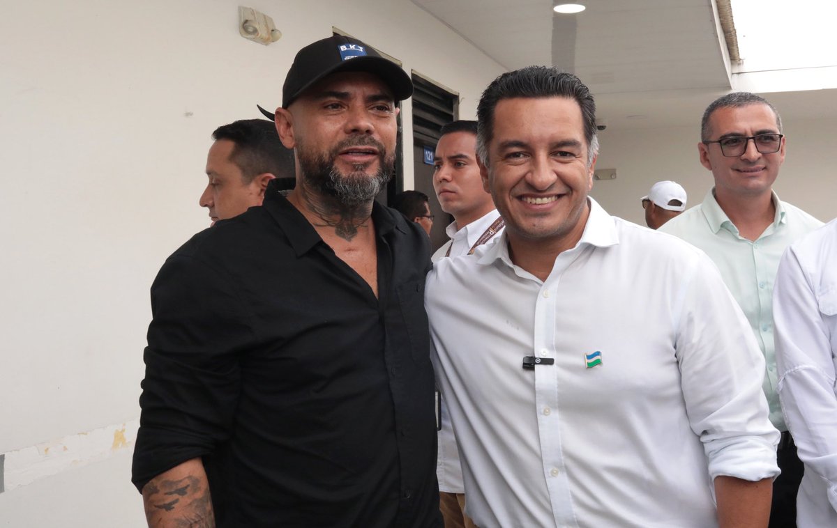 #Agenda | El ministro de Justicia (e), <a href="/Aidarragaf/">Andrés Idárraga Franco</a>, acompañó la inauguración del Centro de Oportunidades en Libertad de Cali, nuevo espacio que consolida el compromiso del Estado con una justicia que trasciende el castigo y se materializa en oportunidades reales de reintegración