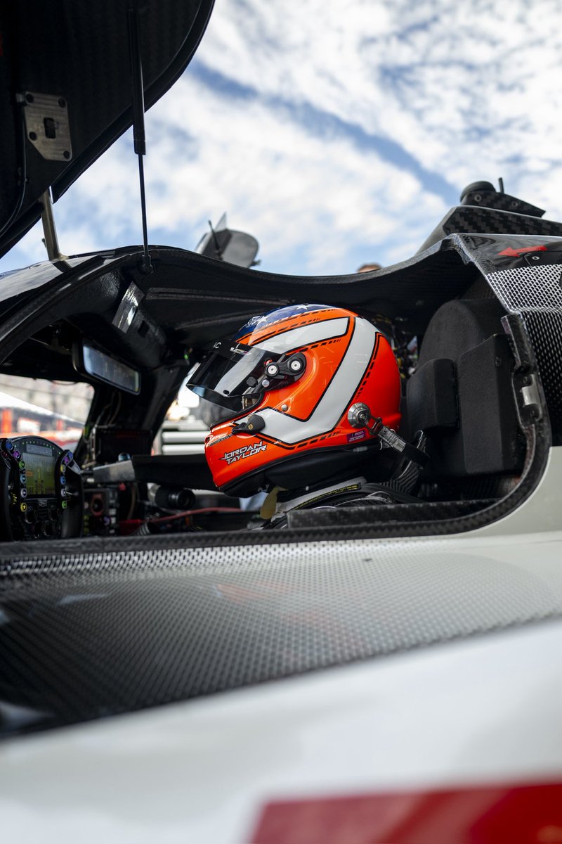 jordan10taylor's tweet photo. It’s been a lovely week so far in Daytona. Back on track tomorrow to get the big week underway.#Cadillac #Rolex24 https://t.co/vJmElAYqdj