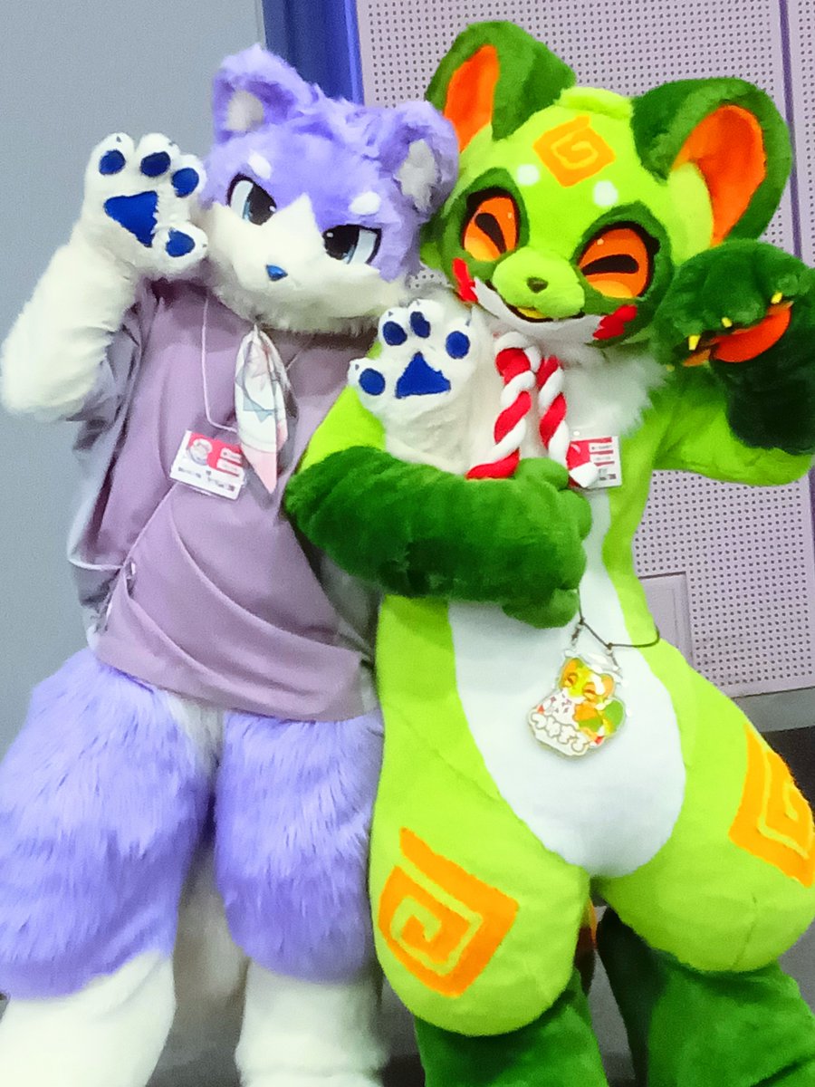 cornkmn's tweet photo. OFFFが2年ぶりに開催されるというとで、初イベの振り返り〜
初写真(ティス&つゆ)、初モフ(はつけもちゃん)、初プロ体&るーふる(オドループは一生の思い出✨️)、初ツーショ(シーファーくん)
#OFFF2024 https://t.co/Mb3nkGtMzp