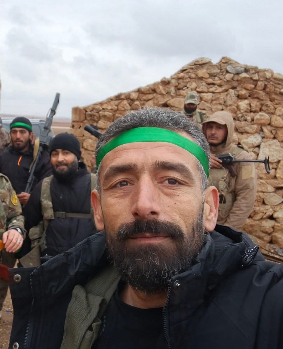 kurdistannews24's tweet image. For human rights lawyers and Kurds in Turkey:

This man, who rap*d and then executed a Kurdish girl in the Syrian city of Raqqa and cut her hair as a gift, is a member of Turkish intelligence.
His name is Rami al-Dahash , and he lives in Urfa, Turkey

#DefendRojava #rojava
