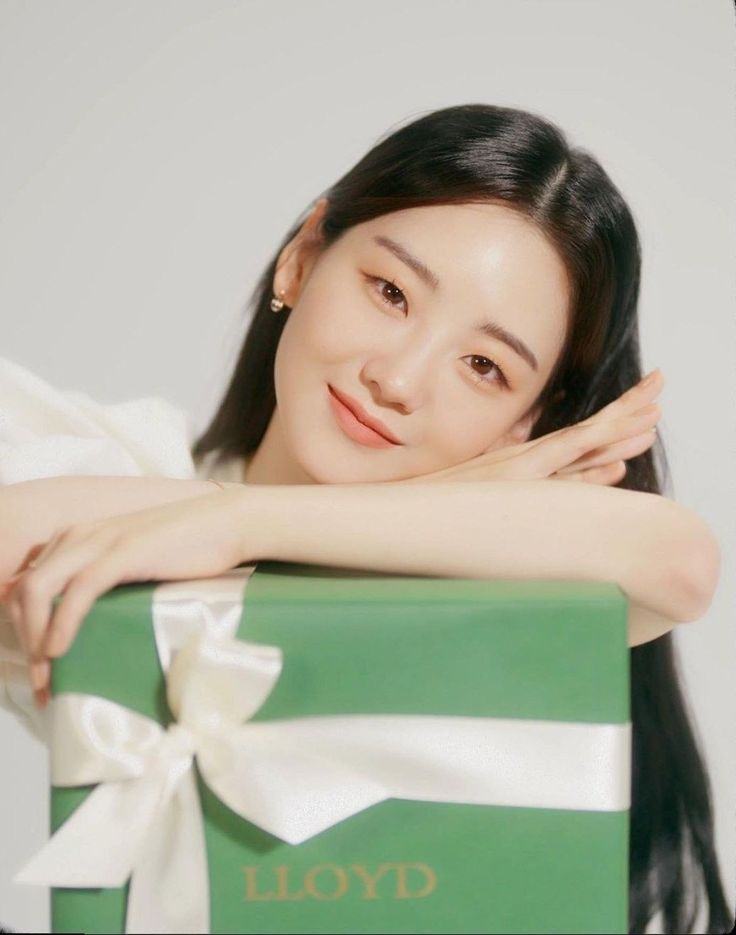 karna gak rikues kado apa apa, jadi aku kadoin diri sendiri aja ya~

sesuai kata pepatah, harta yg paling berharga adalah keluarga ☝🏻