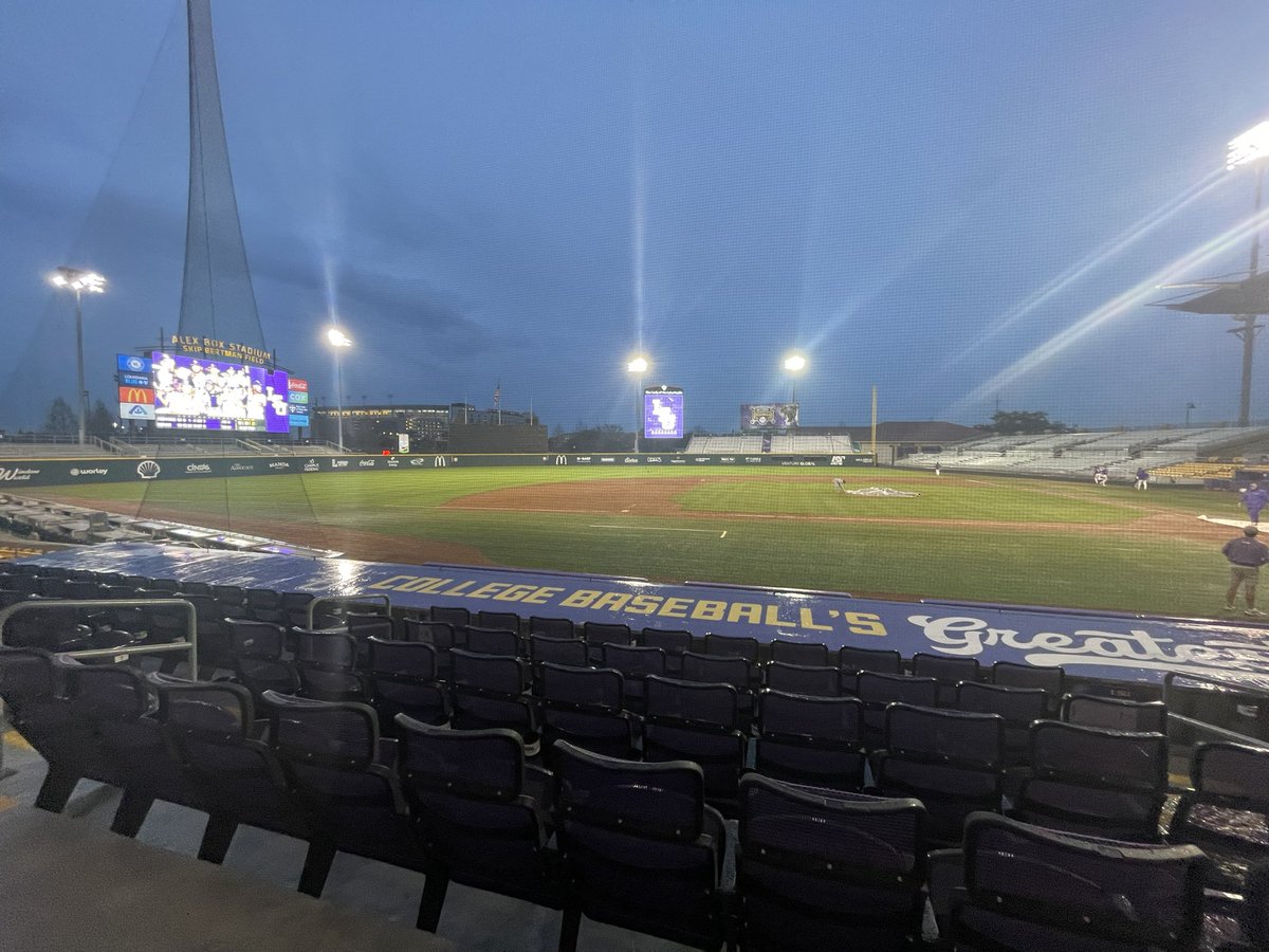 JohnEadsWAFB's tweet image. Wednesday’s scrimmage cut early due to the weather, but the big takeaways:

- Cooper Moore tossed four shutout innings 

- Seth Dardar totaled three RBI with a homer and single

- Cade Arrambide was stout behind the plate and logged a RBI double. 

#LSU