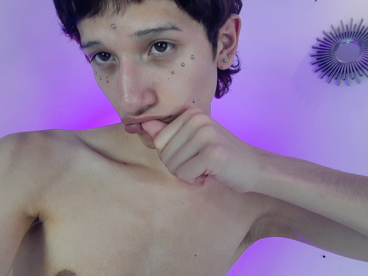 sasisod's tweet photo. I want you to feel how hot I am https://t.co/eCn7D1yDYb