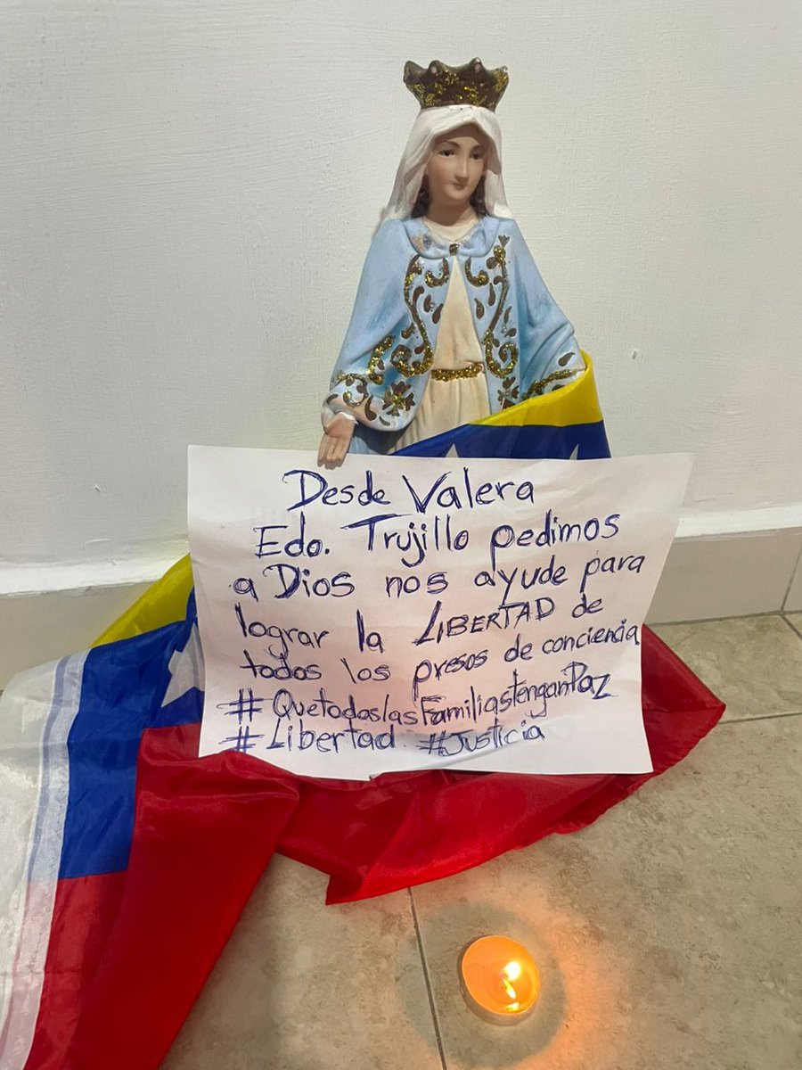Hoy, en cada rincón de Trujillo se enciende una luz por todos los presos políticos de Venezuela.

Porque cada uno tiene una historia, una voz que no han logrado apagar, una familia que hoy duerme separada por la injusticia.

#UnaLuzPorVenezuela
#LibertadParaLosPresosPolíticos