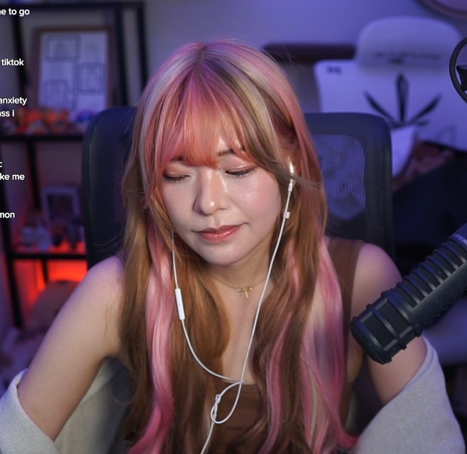 sam is w i t h e r i n g 🥀 tweet media