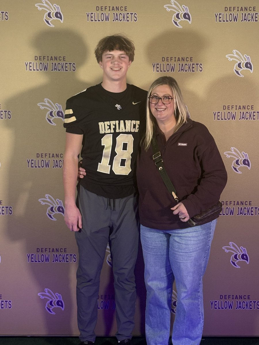 Had a great visit up at Defiance College. Thank you <a href="/Coach_Taynor/">David O. Taynor</a> for having me out!
<a href="/GameWinnerKick/">Game Winner Kicking</a> 
<a href="/CoachGantz/">Andrew Gantz</a>