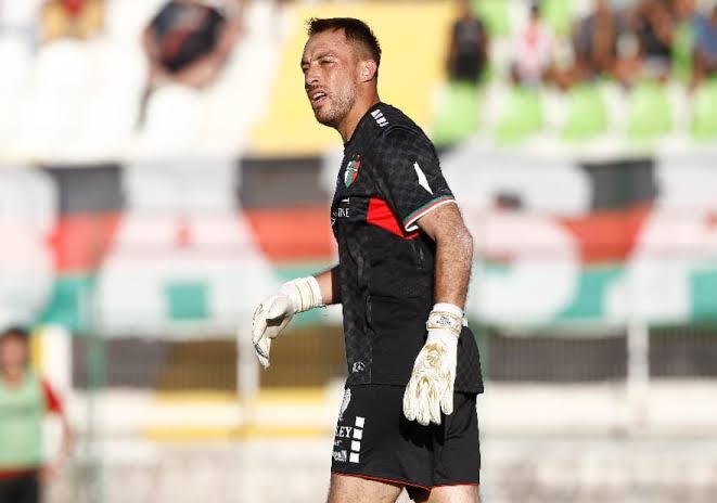 ProfeMacul's tweet image. Durante la transmisión del partido por ADN. Se menciono que Edu Villanueva (🇨🇱). no fue citado porque podria ser utilizado como moneda de cambio para el arribo del Zanahoria Peréz (🇨🇱).
Via: Cristian Alvarado