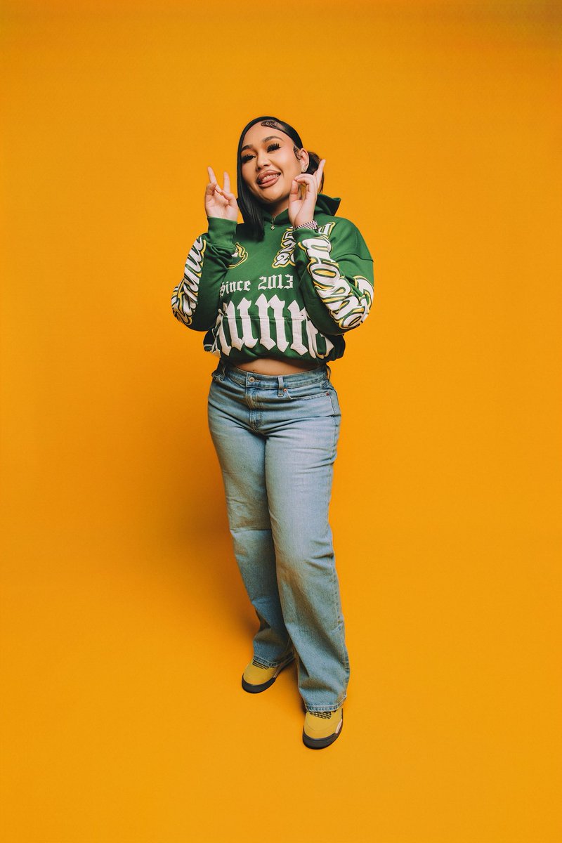 2 H U N N I T tweet media