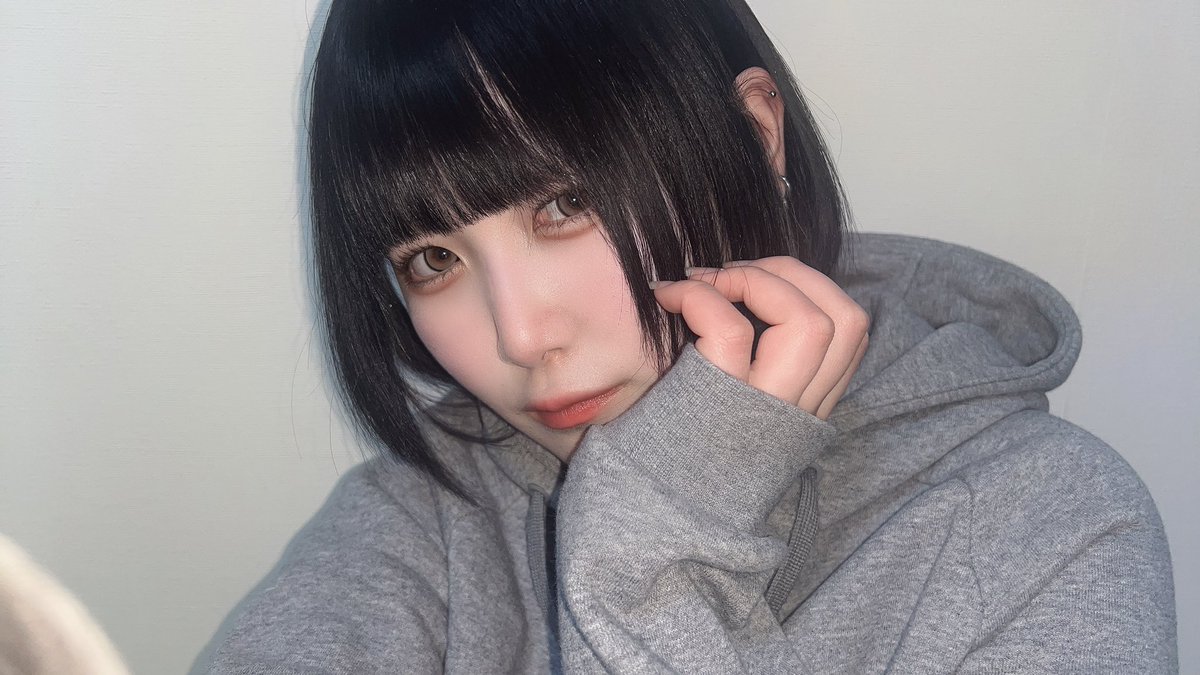 yum_0310_yum's tweet image. おはようございます黒髪になりました