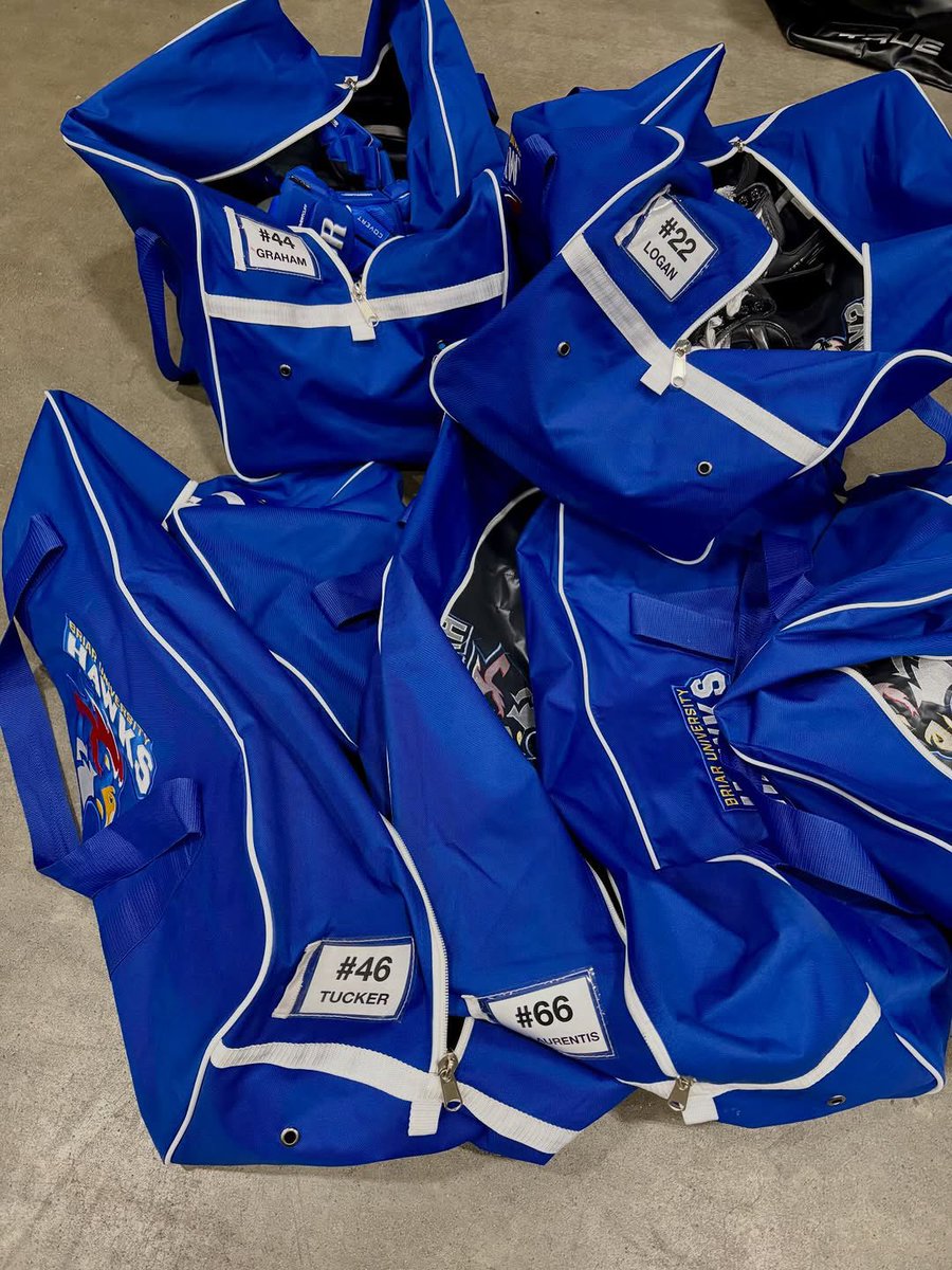 offcampusrprt's tweet image. 📰 QUASE INFARTAMOS POR AQUI

“a bolsa de quem tem o melhor cheiro?”

@/chad._.willett via Instagram