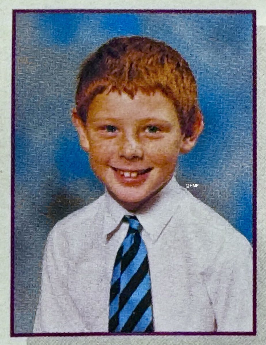 HammerMusePerth's tweet image. Happy 40th birthday 2 David Edward Martin⚒fan(son of Legend Alvin)✍️from Millwall 4 free,
playing mighty⚒between  2019/22
making 5 Lge Apps in claret &amp;amp; blue.Debut Vs Chelsea (30-11-19) won 1-0 with a clean sheet🧤
Many happy returns,have a great day 🥳🍻🎂🎁🎈⚒⚒⚒