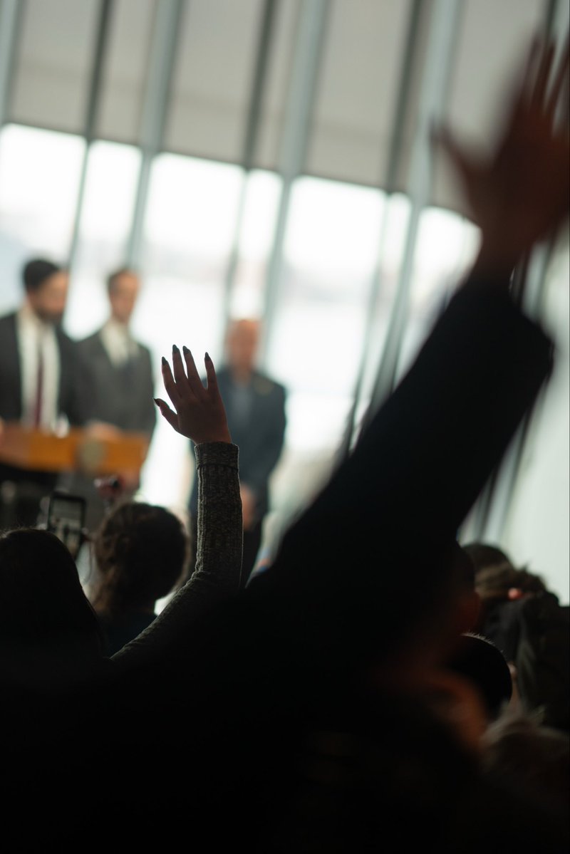 NYCMayor's tweet image. If you book a hotel for $200, you should pay $200.

Today, we shut down hotel junk fees and surprise credit card holds. The price you see is the price you pay.