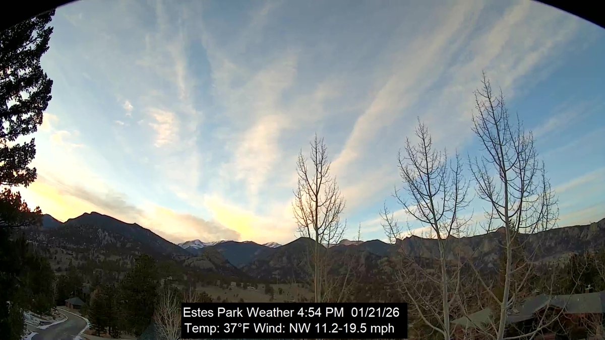 EstesWeather's tweet image. Estes Park, CO weather: clear | 37F | humidity 14 | wind WNW 14.9 -&amp;gt; 18.0 | Today: 28F/40F Rain 0.00 |  January 21, 2026 at 05:00PM #cowx