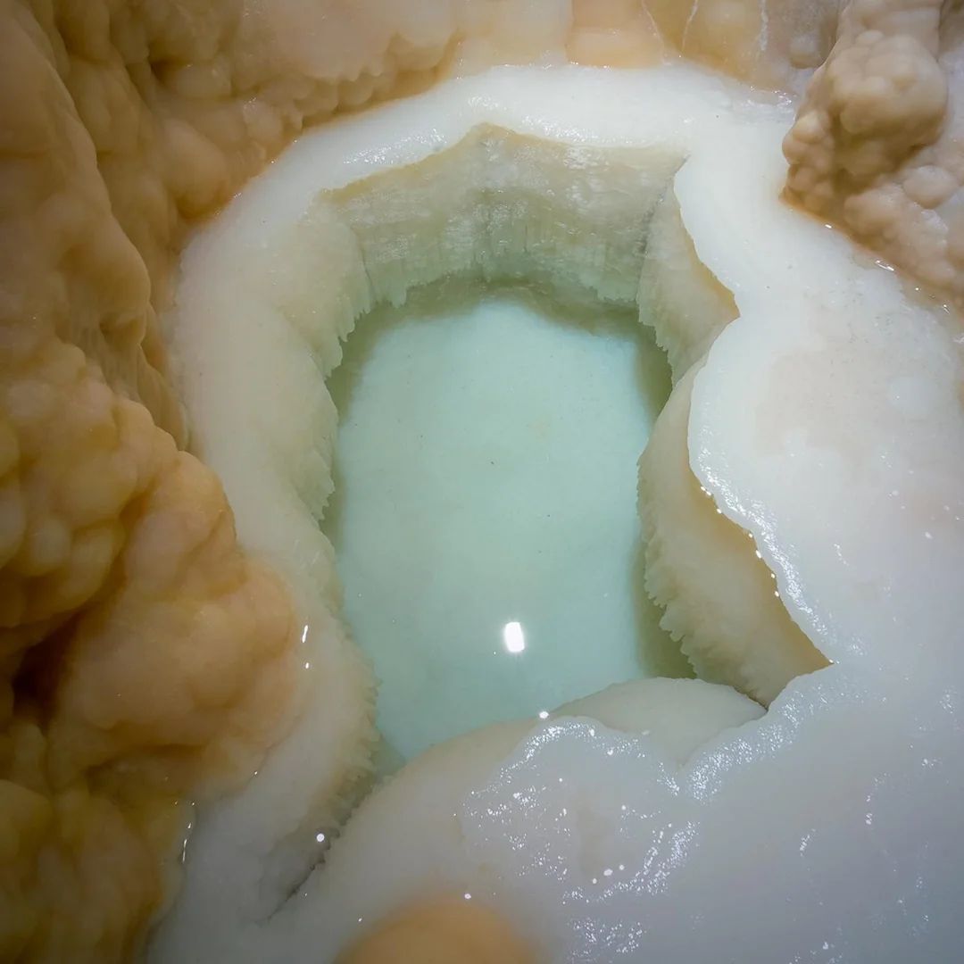 Pool of cave water that was completely isolated for hundreds of thousands of years