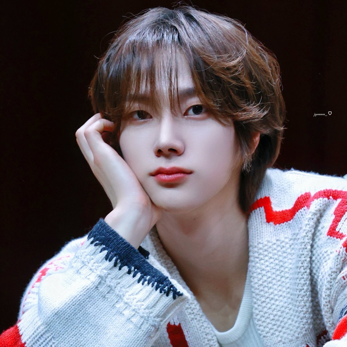 json_makes's tweet image. 【2026年最新基準｜外見値・写真値診断 第2弾】

2026年最新基準で外見値診断やります！
前回参加できなかった方向けです！
※少しやり方を変えているので最後までご確認ください

▼基準値
4 → フツメン  
5 → かっこいい  
6 → イケメン  
7〜 → ガチイケ  

公式LINEにご連絡ください！…