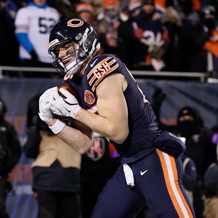 DepBearsFan's tweet image. Having Cole Kmet and Colston Loveland is such a cheat code