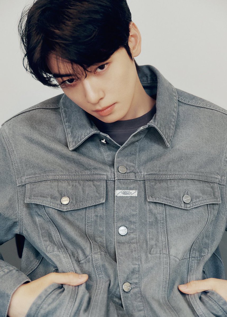 eunwoopopbase's tweet image. Cha Eunwoo for Marithé 2026 Spring Campaign 'WITHIN SPRING' 

#CHAEUNWOO #차은우