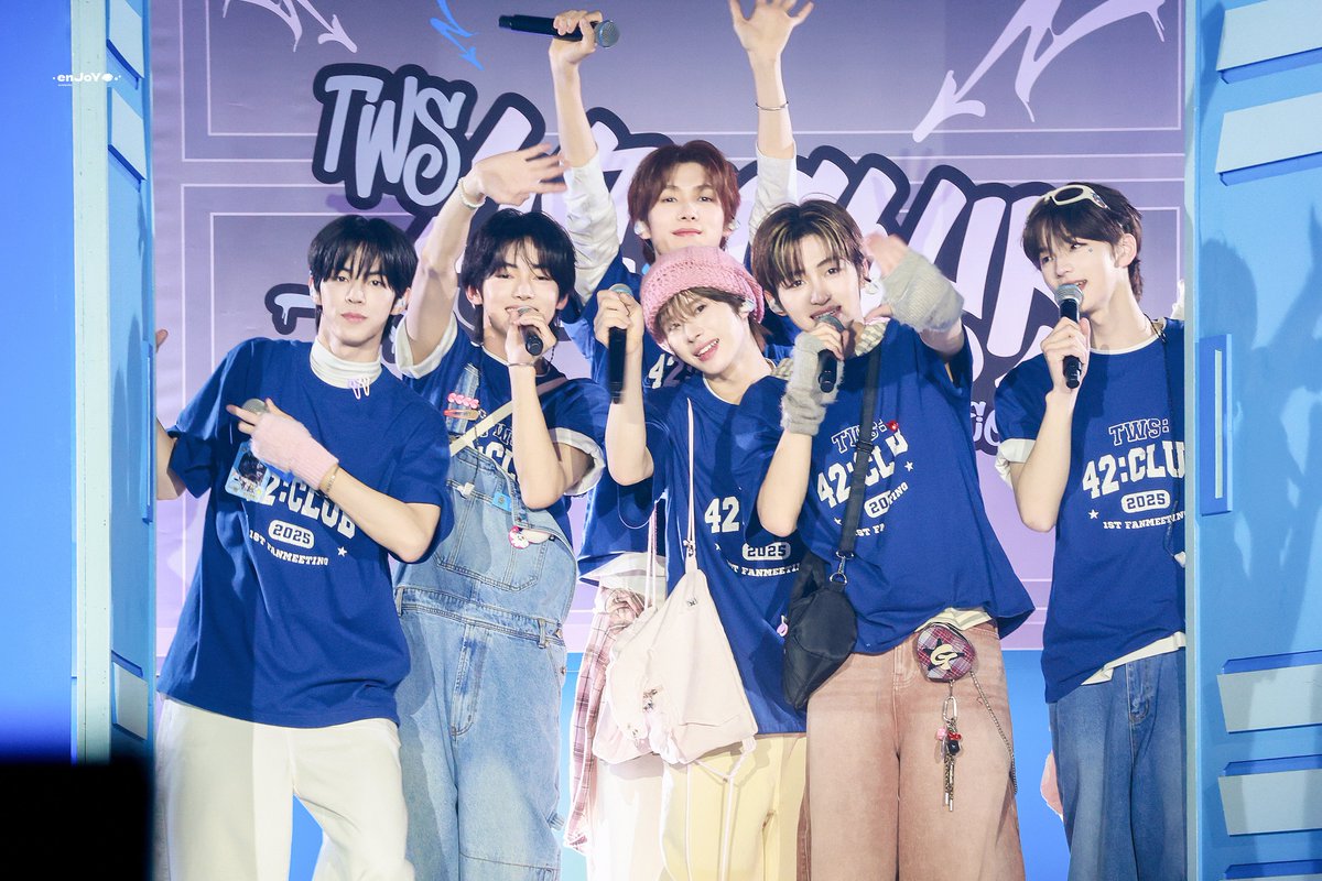 enJoYevMo's tweet image. 2주년 축하해🩵🎉

#TWS #투어스 #247WithUs 
#TWS_2nd_Debut_Anniversary