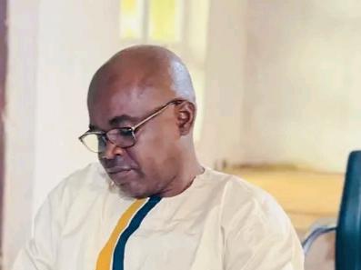 FGbemiga's tweet photo. I have come to say thank you Jesus for another year, glory and honour to your name 🙏🥂🍾🎉 https://t.co/Q2HLDrkdWq