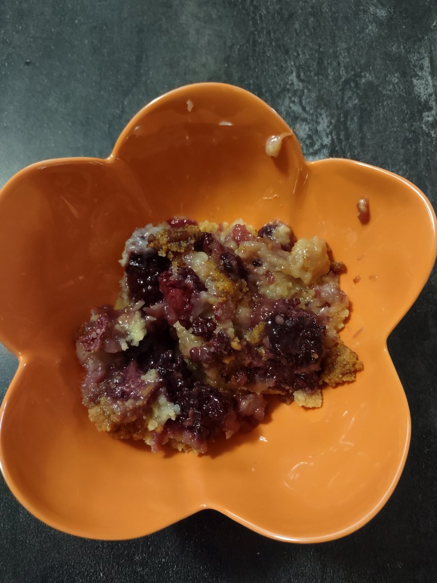 CornbreadRTR's tweet image. Blackberry cobbler 👍🏻 yep