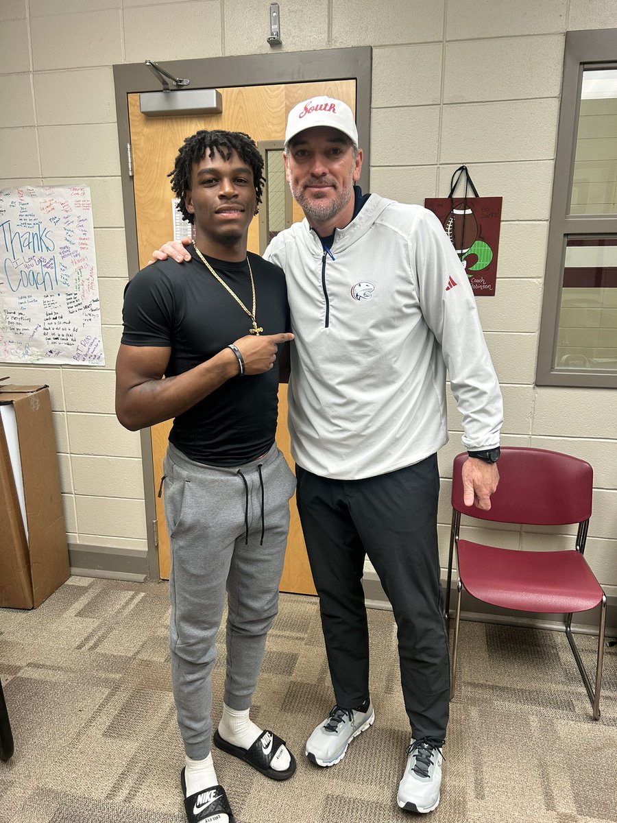 douthard0 tweet media