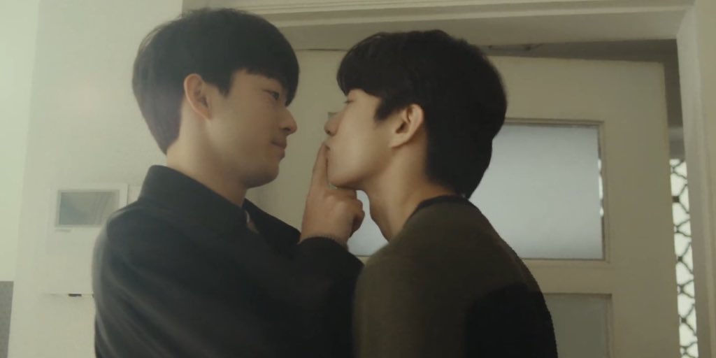 saebitboys's tweet image. 5 years ago today, ‘To My Star’ season 1 was released

it is one of the few kbls that actually got renewed for a second season