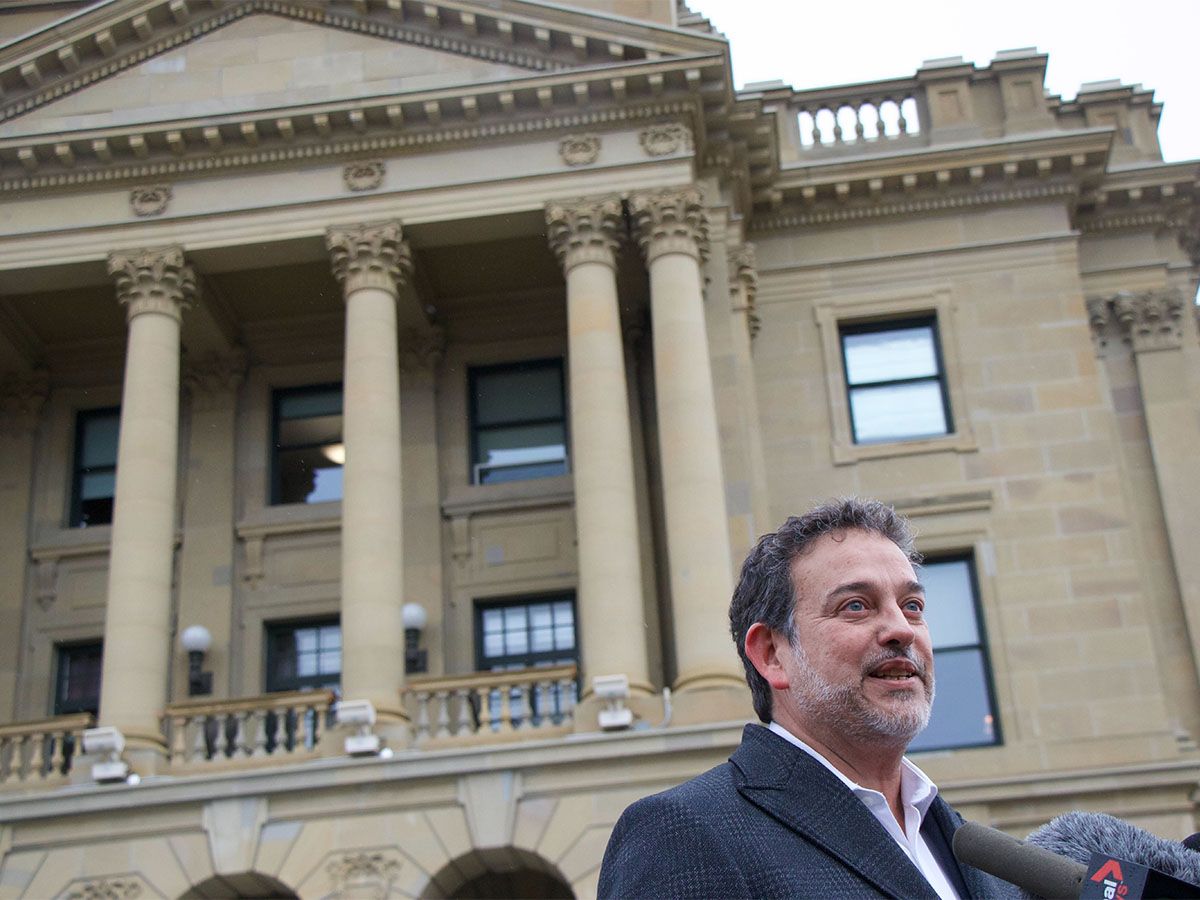 calgaryherald's tweet image. Lethbridge firefighters union withdraws from Alberta Federation of Labour, calls on president to resign #yql #abpoli calgaryherald.com/news/lethbridg…