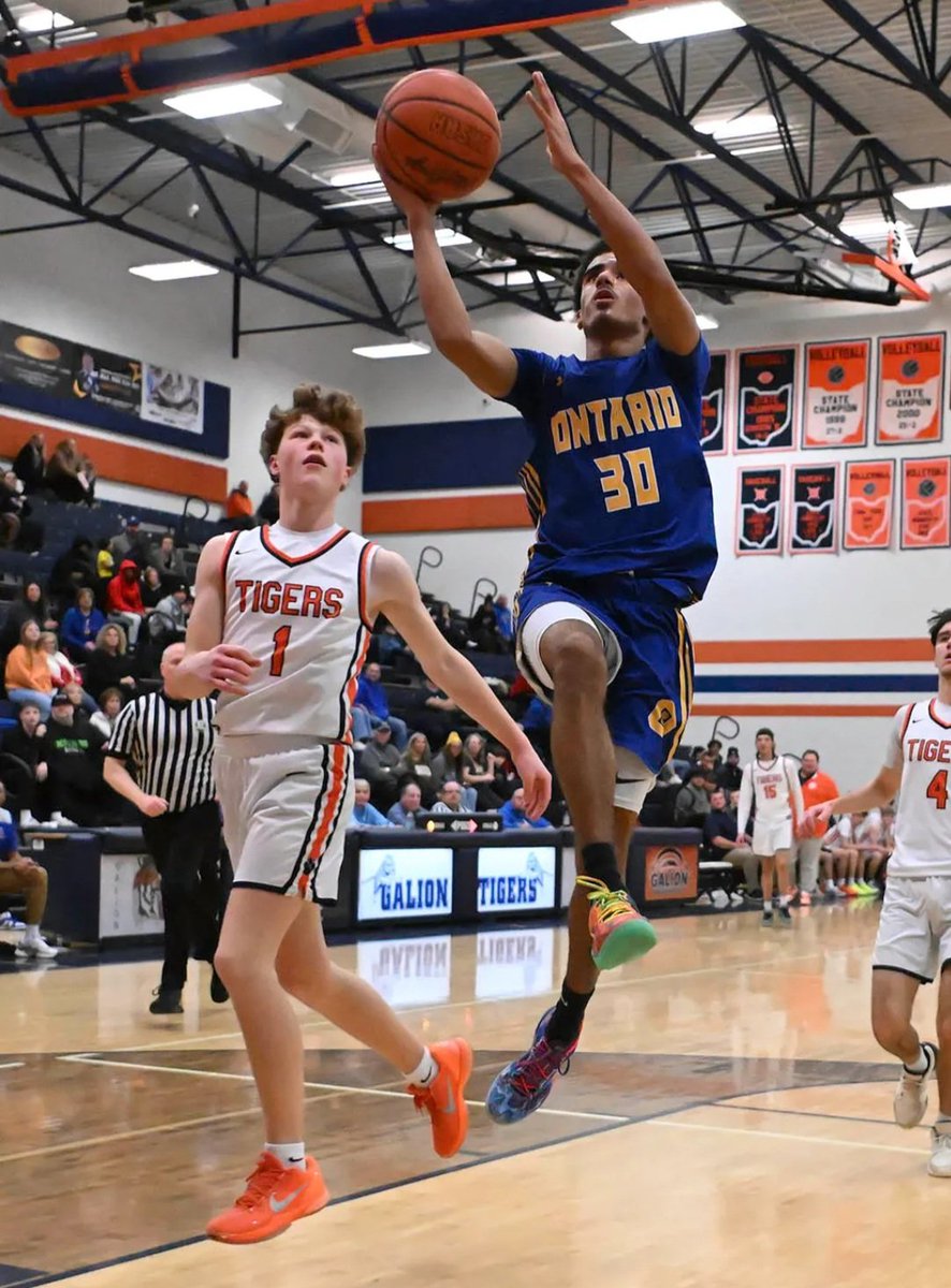 Gritty comeback win last night moving Ontario to 14-2 on the season. Trindon <a href="/tflen30/">Trindon Flenoury</a> had a nice all around game with 17pts, 7st, 7ast,  4 reb. <a href="/OBCBasketball/">Ohio Basketball Club</a> <a href="/AaronBH82/">Aaron Hines</a> <a href="/BGSUMBB/">BGSU Men's Basketball</a> <a href="/DaytonMBB/">Dayton Basketball</a> <a href="/BleacherProspec/">Bleacher Prospect</a> <a href="/DecarloMealing/">Coach D</a> <a href="/SELive365/">S.E.Live365</a> <a href="/PrepHoopsOH/">Prep Hoops Ohio</a>