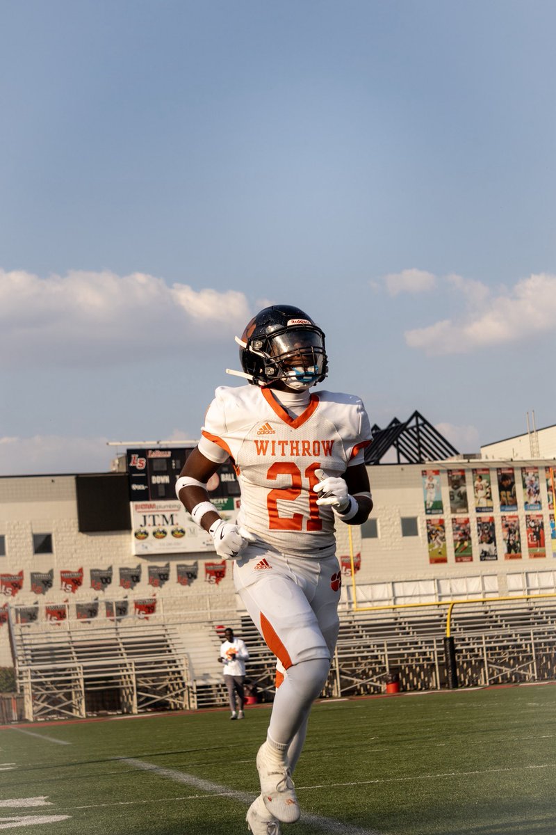 Full Jr $zn Film Coaches check me out ‼️‼️ 5’11 175 Sam/Nickel hudl.com/video/3/207624…