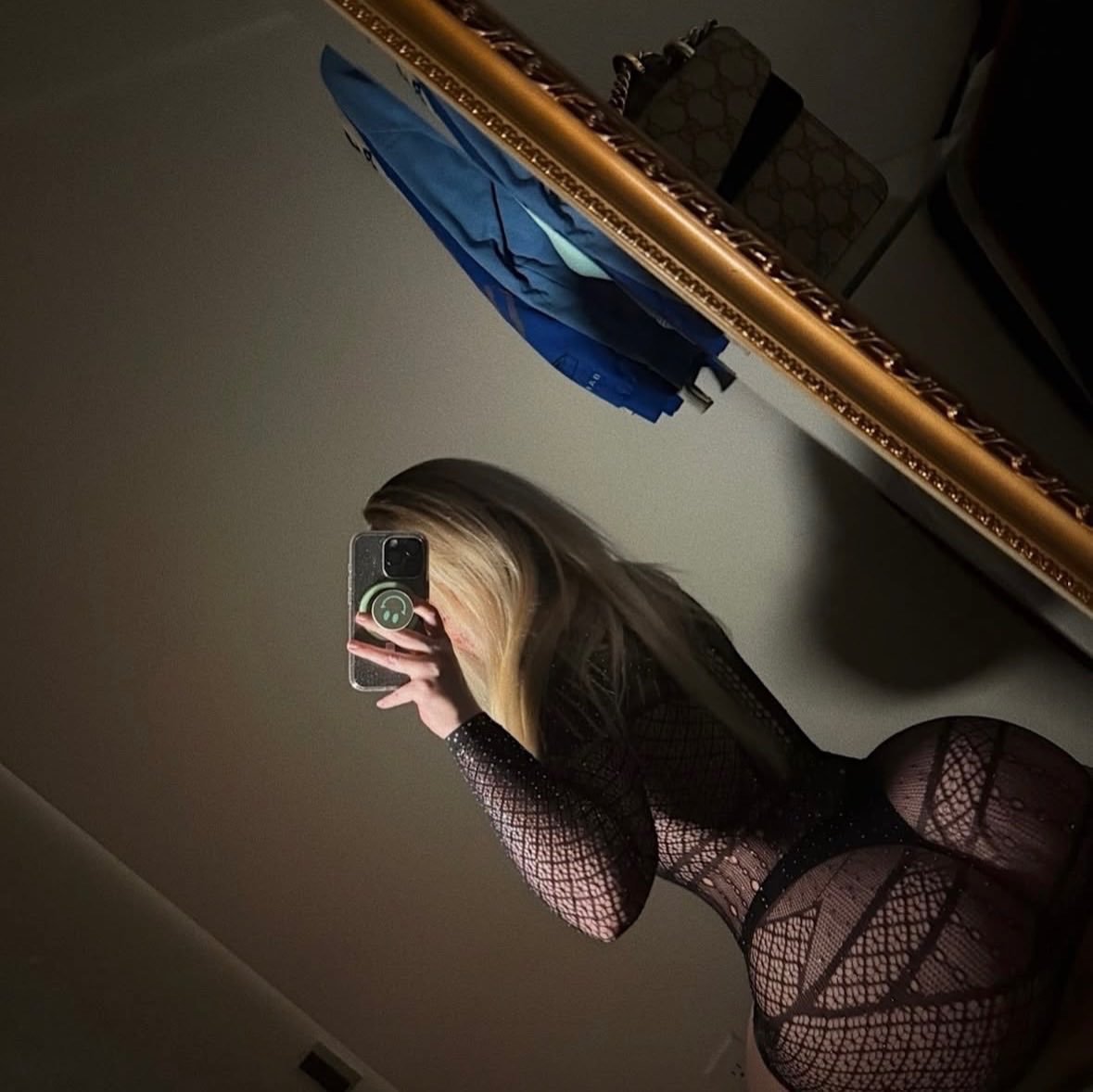 RuthStackh176's tweet image. All alone in the dark