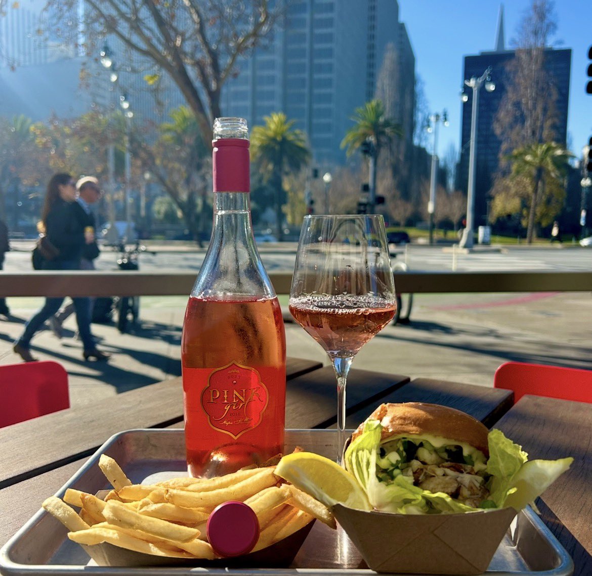 _drazzari's tweet image. #WineWednesday from @GottsRoadside in SF. Enjoying a fresh Dungeness crab sandwich with this 2023 @PinkGirlWines rosé from Napa Valley. This has a nose of grapefruit, watermelon and bubble gum with flavors of strawberry, pink lemonade and cream soda. Cheers.