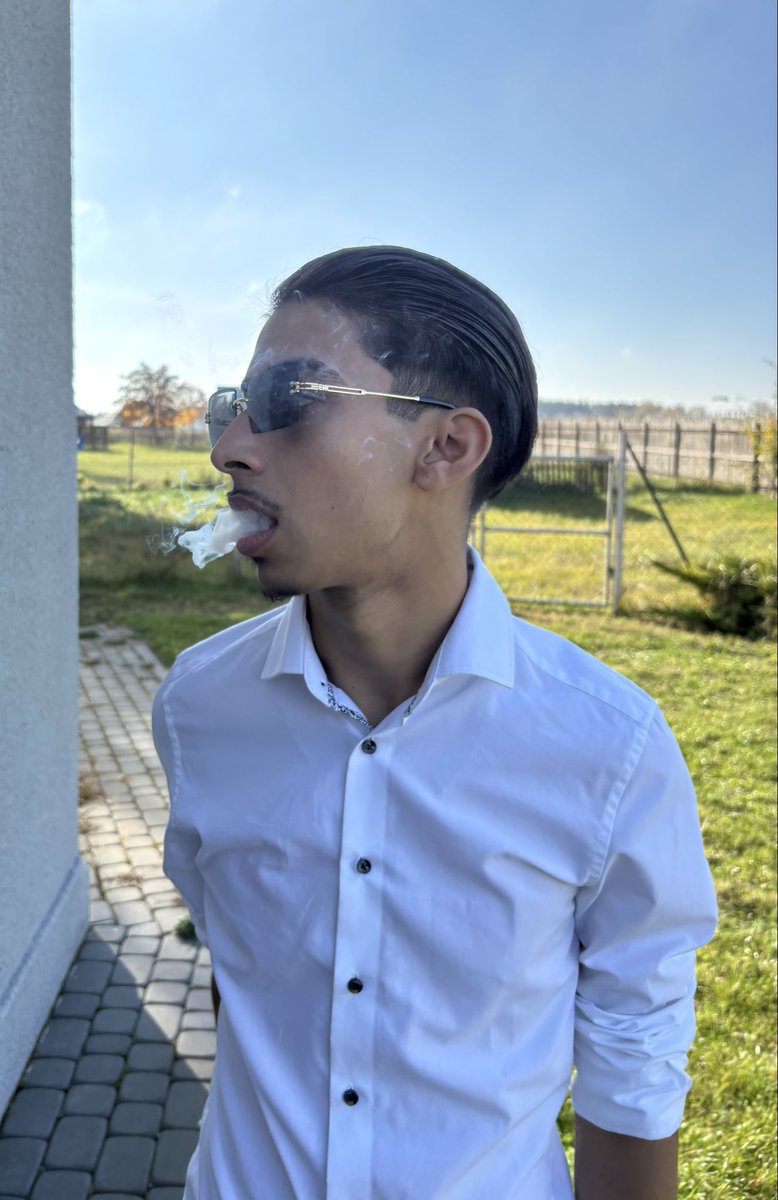 EmirMoon tweet media