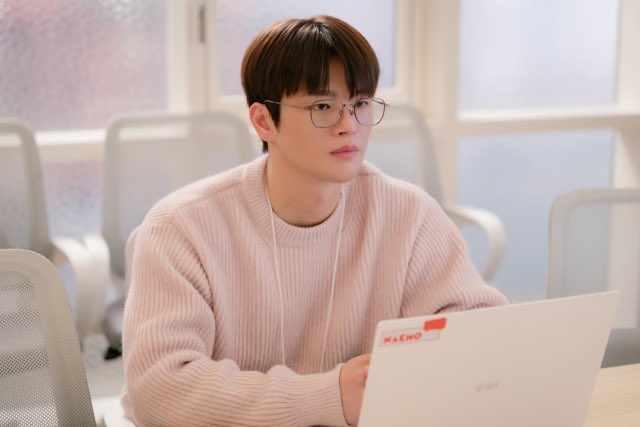 [#NEWS]
넷플릭스 2026년 시리즈 라인업 공개(1~2분기) 

▶️ naver.me/FqZxzFTS

#서인국 #SeoInGuk #ソ・イングク 
#넷플릭스 #월간남친 #BoyfriendonDemand
#박경남 #스토리제이컴퍼니 #Storyjcompany