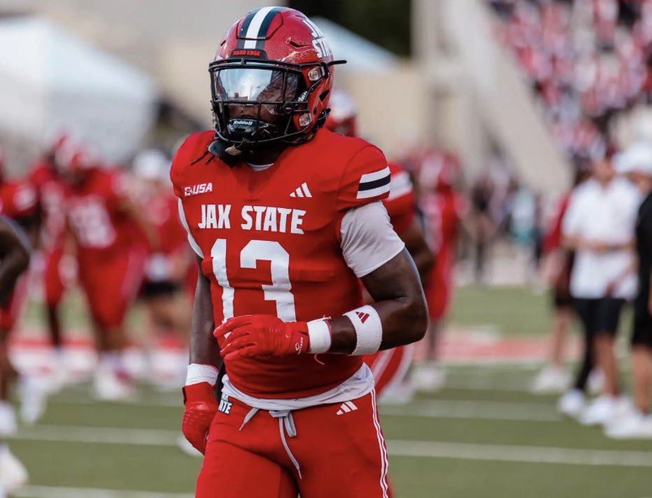DextavionReese1's tweet image. So Blessed To Receive A Offer From @JaxStateFB @_RohanGaines @CoachQ_Kahlert @CoachJMoore_ @BALLERSCHOICE1  @RecruitGeorgia @CoachDDorsey @CoachJHeyward @PlayBookAthlete