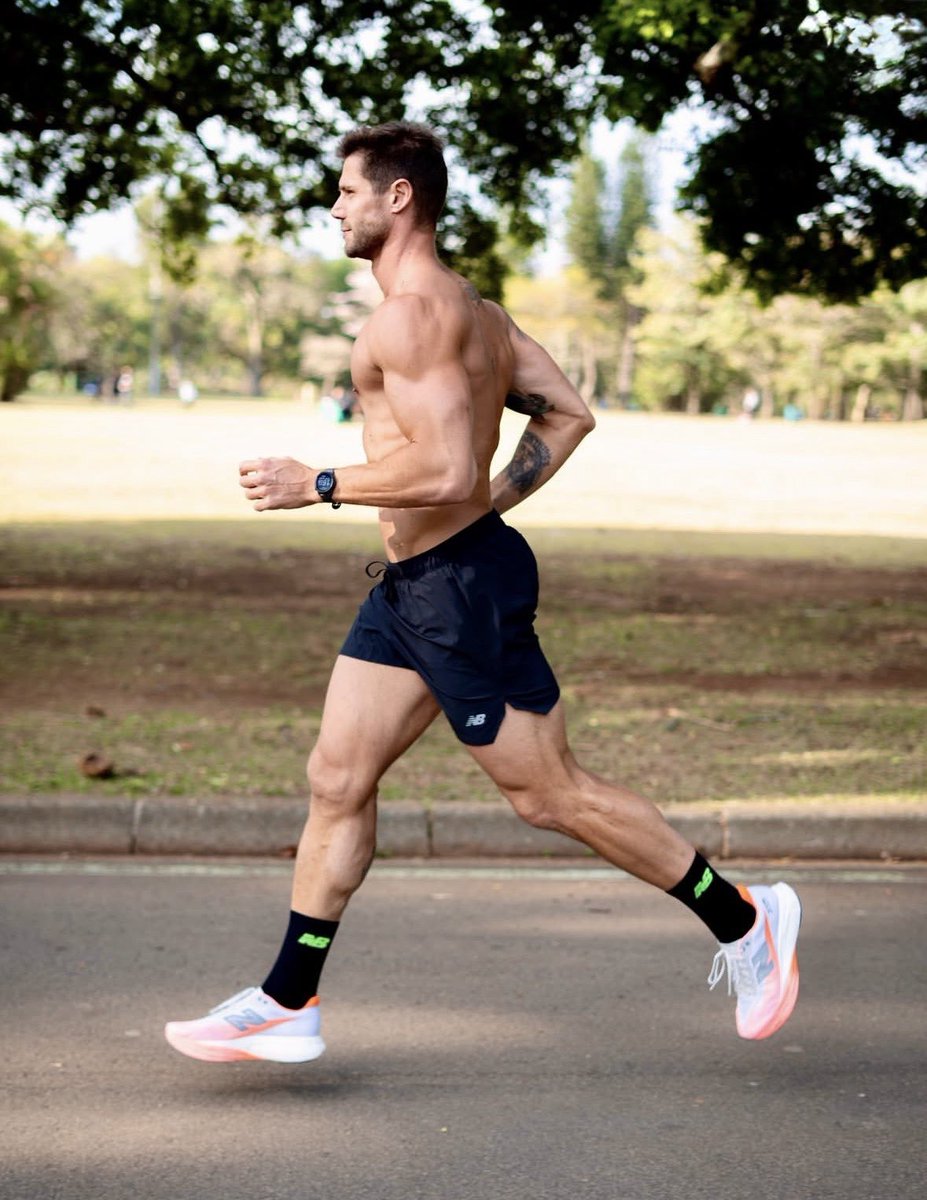 comentsaly's tweet image. Cansei de fingir que um padrão desses não resolveria todos os meus problemas