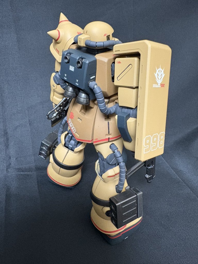 MG  F2ザク、レストアしました。動力パイプの芯になる軟質パーツが切れて、色々失敗しましたが、なんとか形になりました。次回からはおとなしくリード線つかいます。

 #おまえらの素立ちを見せてくれ
#ガンプラ好きと繋がりたい #ガンプラ好きな人と繋がりたい ＃ガンプラ専門店 #GshopTOKUMARU