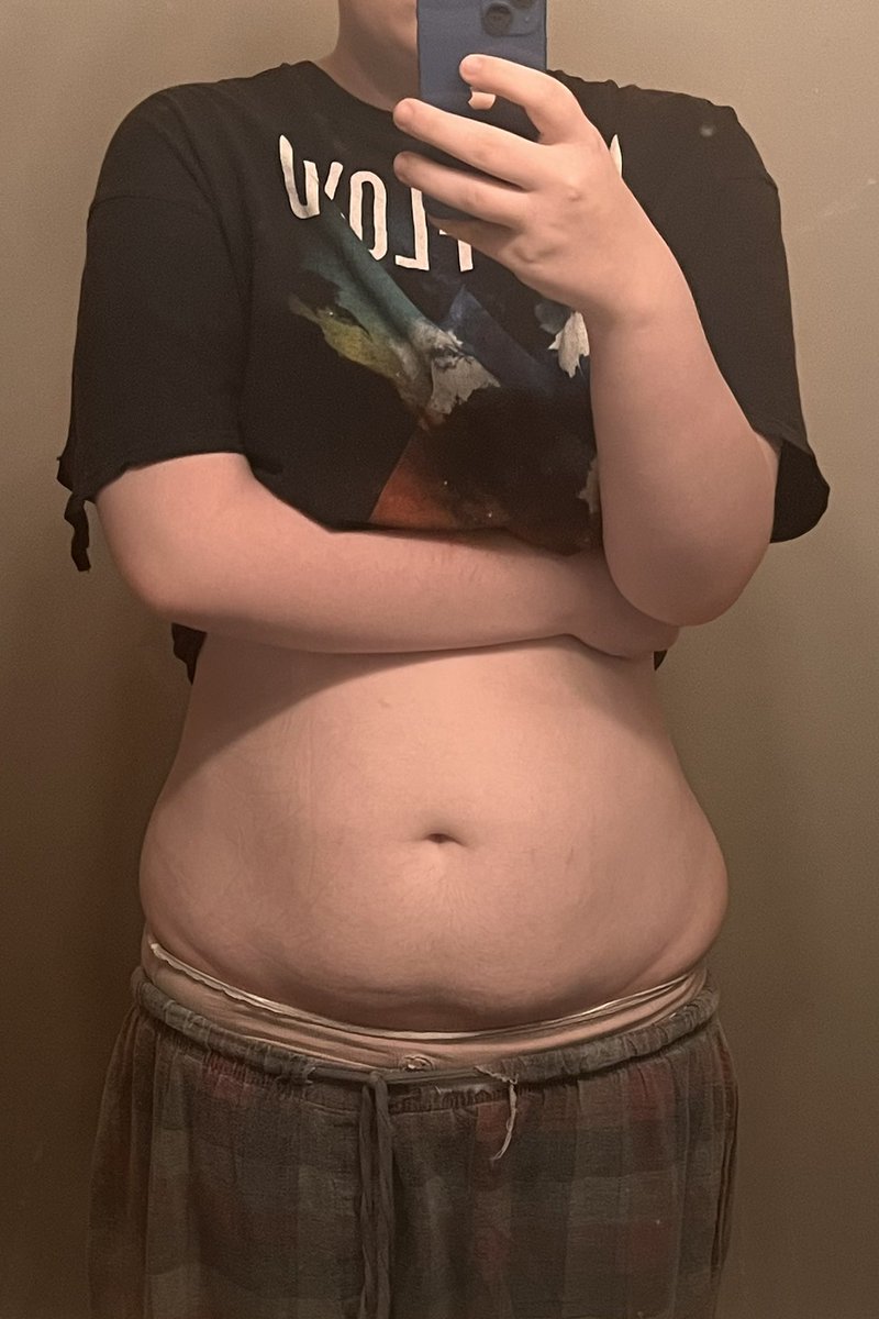 DadaLala19960's tweet photo. Please someone coach me I need to lose weight, keep going back to sugar. Dont mind any age or gender #edtwt #anacoach #edcoach https://t.co/UvoT73Gwdu