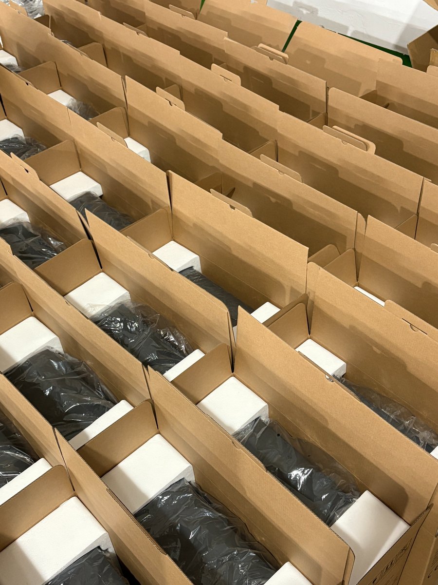 luna19891314's tweet image. Delivery has been made! On time delivery, safe distribution, sincere cooperation, affordable prices. Come and contact us now! Non-smoking grill, waffle maker, air fryer!😍
#smokeless #grill #smokelessgrill #bbq #kitchenware #factory #b2b